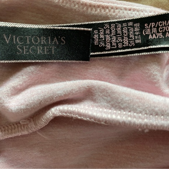 VGUC Victoria’s Secret twist front sports bra size Small - Picture 3 of 3